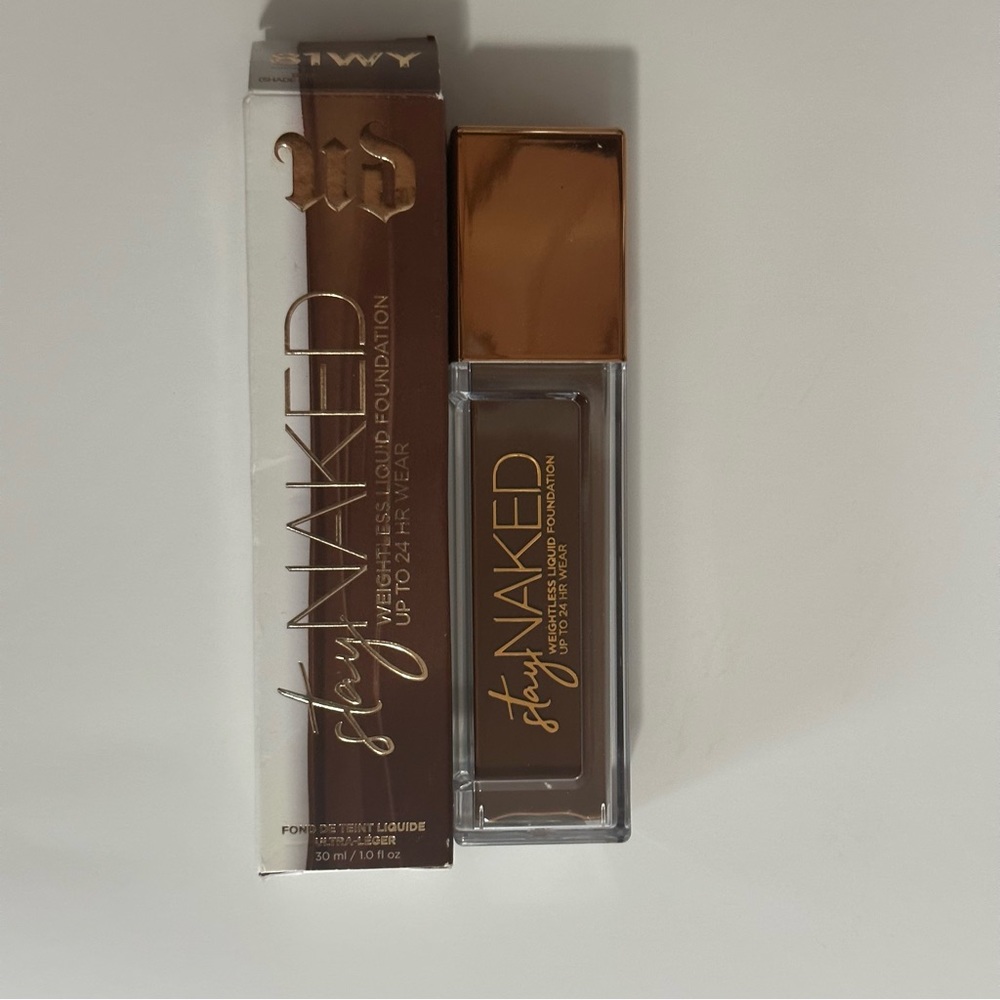 Urban Decay weightless liquid foundation 81WY